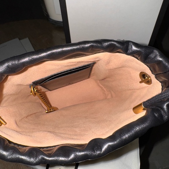 Gucci Marmony Mini Bucket Bag - Picture 5 of 6